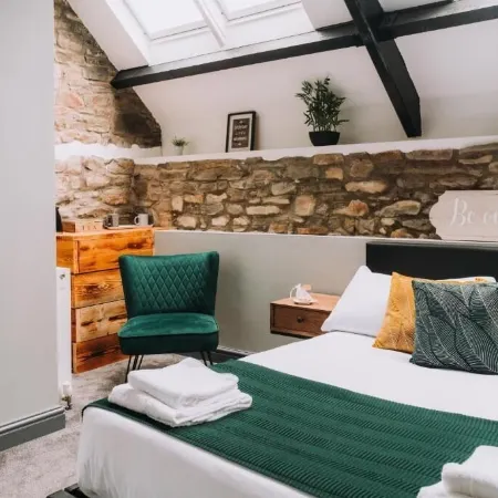 Sgwd Gwladys Lodge