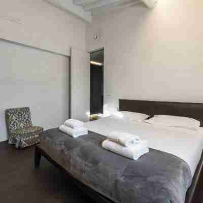 Bella Vista City View by MMega Rooms