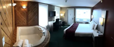 Knights Inn Huntsville, on فنادق في هانتسفيل