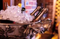 Crazy Bear Beaconsfield - 5-Star