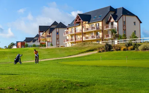 Lagrange Vacances Cap Green - Pools