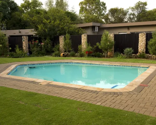 Cottonwood Guesthouse Oasis Hotels in Bloemfontein