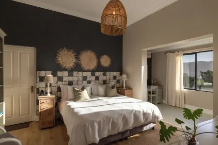 Dunvegan Lodge Отели рядом с достопримечательностью «St James Beach, Kalk Bay»