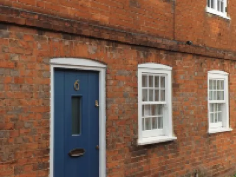 Pearls Cottage Hotels in Farnham