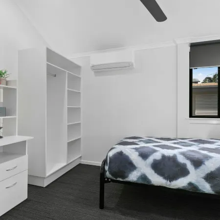 Redhill Cairns Living - Martyn St