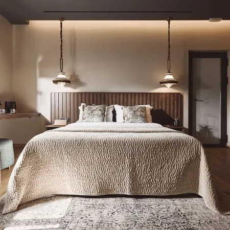 Cama Luxury Suites