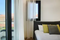 Phaedrus Living: City View Anna Residence 102