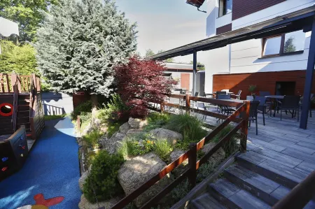 Apart Hotel Jablonec Отели в г. Турнов