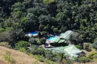 Rio Escondido - Pools