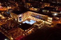 Enorme Ammos Beach Hotels in Sisi