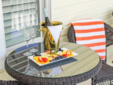 The Beach Club on Madison Avenue Hotels in Cape May