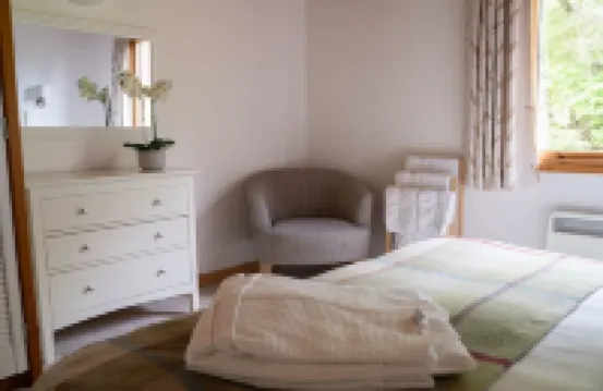 Comfortable Cottage With Spectacular Sea And Mountain Views