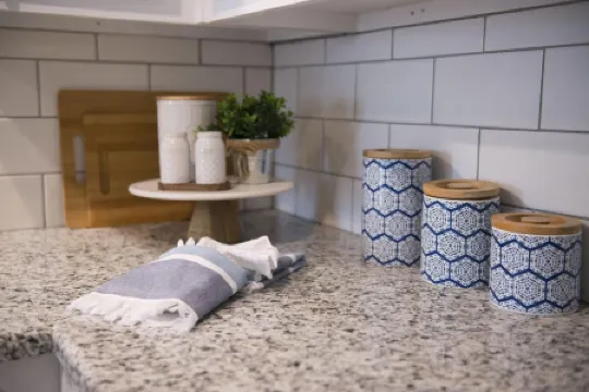 Walk to the Silos! 3 Bed 1960's Bungalow Near Baylor