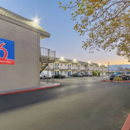 Motel 6 Hayward, CA- Silicon Valley Gateway
