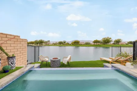 Sunburst by AvantStay Lakefront Mountain Views