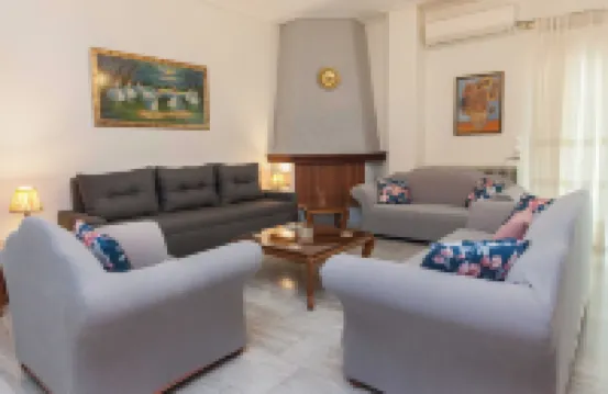 Classical 2 Bd Beauty Apt in Peaceful Chalandri