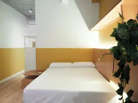 Ola Living Hostal Tetuan Hotels near Ventilla