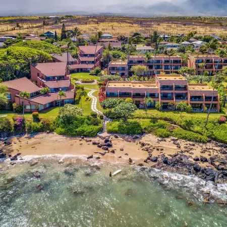 Kuleana 405 Oceanfront 1Bedroom 1 Condo by RedAwning