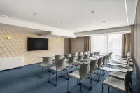 Kenese Bay Garden Resort & Conference Hotel Hotels in Balatonfuzfo