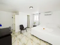 Pulse Rooms at Trafalgar Hotels in Kingston