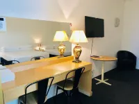 Campbelltown Colonial Motor Inn - Mountain view