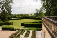 Château de Lussac Hotels in Coutras