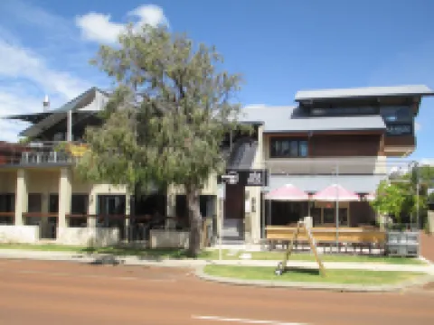 Dunsborough Apartments & Suites