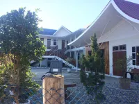 The Lodge Ngwe Taung Hotels in der Nähe von Loikaw University