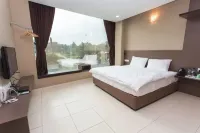 Tropika Garden Hotel Kulai Hotels in Sedenak
