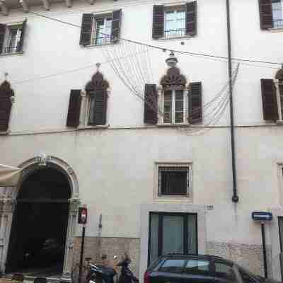 AD Verona Flat Hotel Exterior