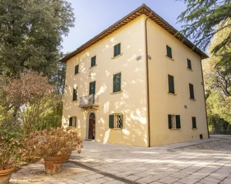 Mansion in Citerna with Pool & Terrace Hotéis em Citerna