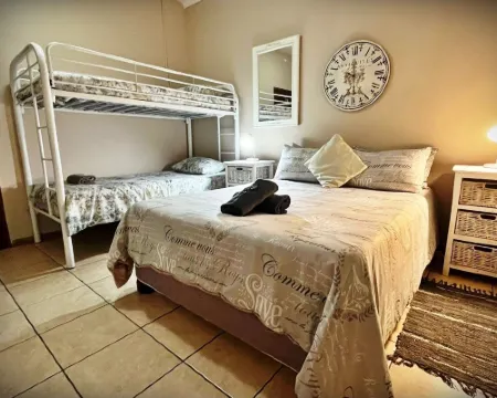 บ้านพัก At Home โรงแรมในอูปิงตัน