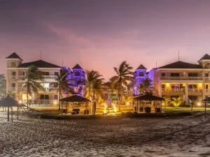 Atlantic Palace Family Inn