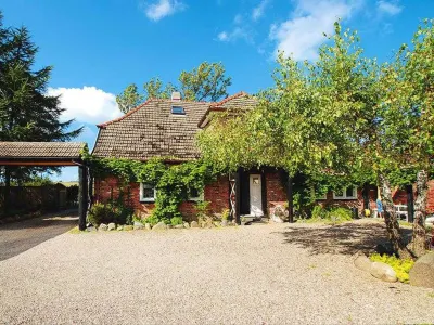 Apartment in a Stylish House in the Countryside Near the Sea