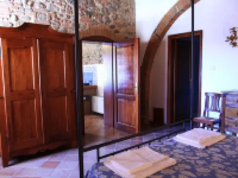 Agriturismo Ragoncino Hotels in Lajatico