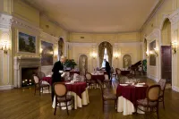 Oheka Castle Hotel & Estate - breakfast