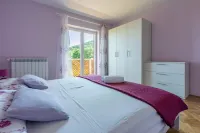 House Vicky