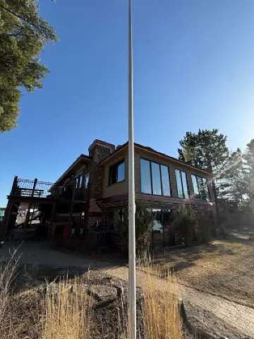 Luxury Lakeside Penthouse Lodge with Boatslip and Bunk Room!