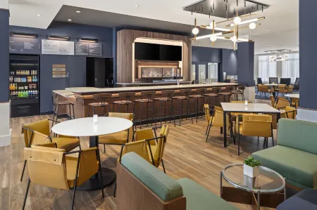 Courtyard Owatonna Downtown Отели в г. Стил