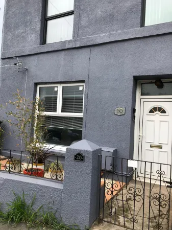 Highfield House - 1 Bed-Sleeps 2-TJS20HH