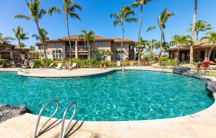 Stylish Villa with Pool Access