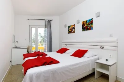 Cozy Apartment for 3 Adults Next to the Beach Hotels near Stobrec Beach