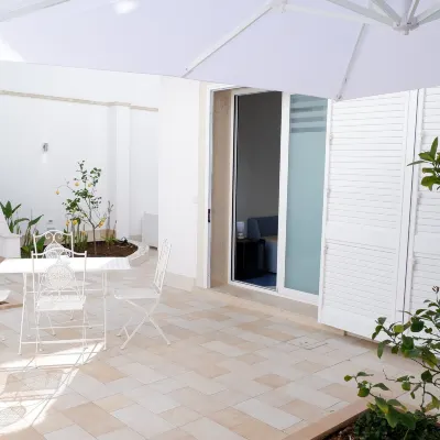 Kalinifta Rooms Apartment Hotels near Spiaggia di Torre Lapillo