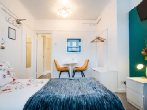 Orient B&B Hotels in Holyhead