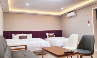 Sweet Hotel