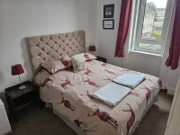 Snug - Abhainn Apartment Hotels near Gare Loch