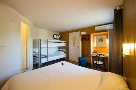 Brit Hotel Essentiel Pau Lescar