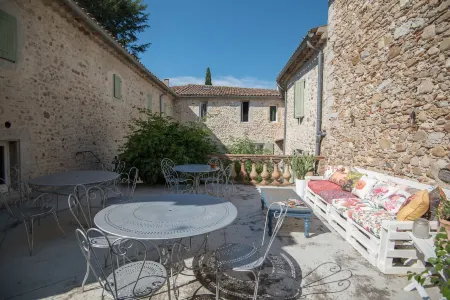 Les Cailloux Dorés Отели в г. Коркон