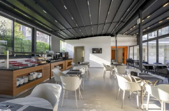 Irenic Hotel Отели рядом с достопримечательностью «Бухта больших камней»