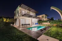 Lake Sunbeam Villa by Wonderful Italy